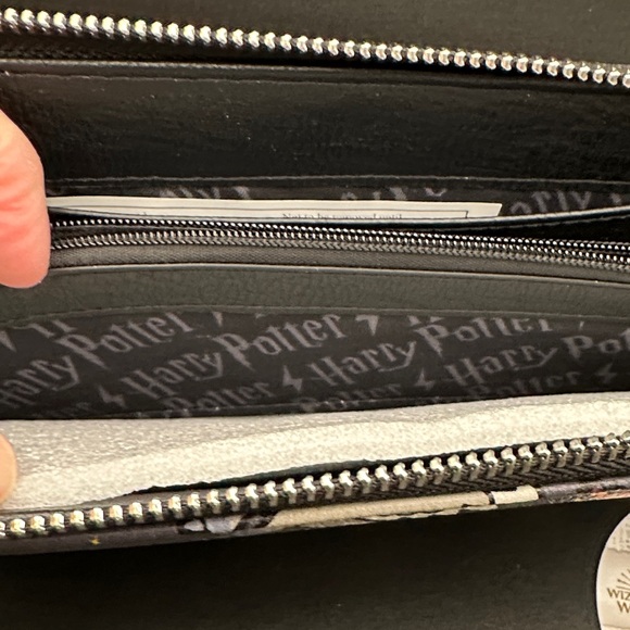 Loungefly Harry Potter Character Print Wallet. NWT - Picture 6 of 8